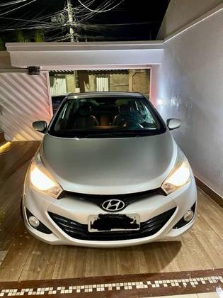 HYUNDAI HB20S 1.6 PREMIUM 16V FLEX 4P AUTOMÁTICO HYUNDAI HB20S 1.6 PREMIUM 16V FLEX 4P AUTOMÁTICO